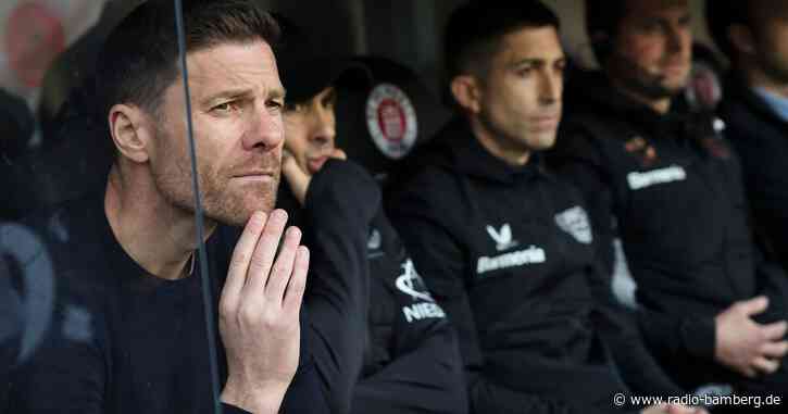 Alonso weicht Zukunftsfrage bei Leverkusen weiter aus