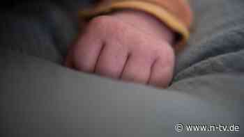 Abkommen mit kinderlosem Paar: Mutter soll ihr Baby verkauft haben