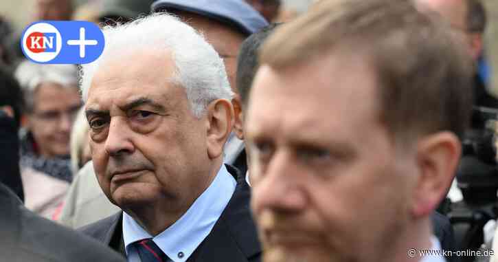 Russischer Botschafter Netschajew zieht beim Elbe-Day in Torgau die Aufmerksamkeit auf sich