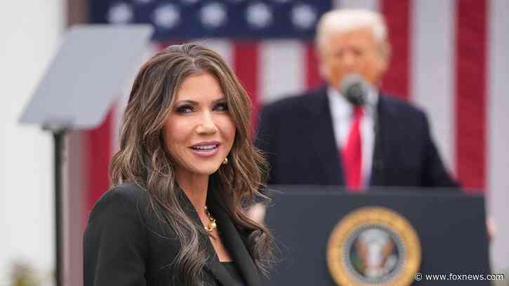 DHS chief Kristi Noem reveals how her purse was stolen at restaurant: 'Professionally done'