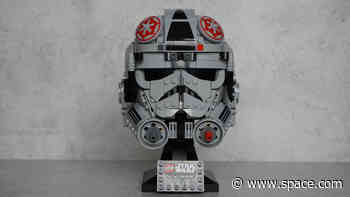 Lego Star Wars AT-AT Driver Helmet review