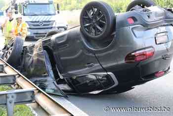 Zeven personen gewond bij ongeval met vijf auto’s en vrachtwagen op E40