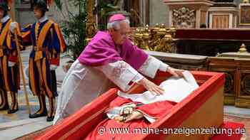 Sarg von Franziskus verschlossen