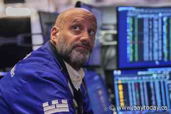 Big Tech carries Wall Street higher despite uncertainty about the trade war