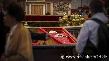 Beerdigung von Papst Franziskus live am Petersdom: Spektakuläre Neuerung im Ablauf bahnt sich an