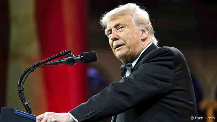 Trump receives dismal ratings in NYT poll