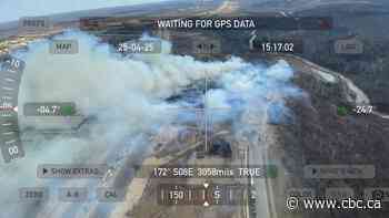 Wildfire in Fort McMurray briefly closes Highway 63