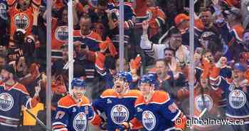 Oilers score 4 goals in third period to beat Kings 7-4, trail series 2-1