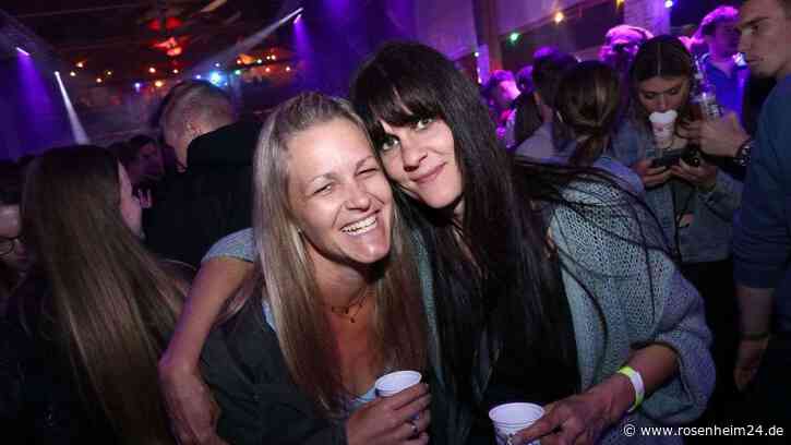 Ausgezeichnete Stimmung herrschte bei der Stangerlfieber Party am Freitagabend in Alteiselfing