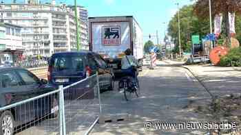 Voetgangers en fietsers moeten rijbaan op aan werf Bredabaan: “Dit is ronduit schandalig”