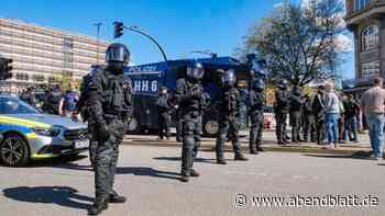 Störer stoppen AfD-Demo in der City – Polizei greift ein