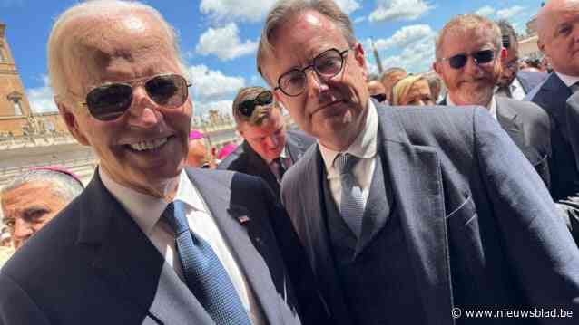 Premier Bart De Wever (N-VA) zat twee stoelen verwijderd van Britse prins William: “De groten der aarde zijn niet zo anders als de rest van de aarde”