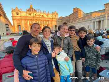 A Rome, ils rendent un dernier hommage au pape François