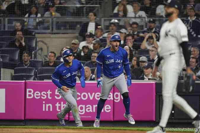 Blue Jays-Yankees game called off because of rain, teams will play doubleheader on Sunday