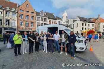 Succesvolle pleisterverkoop levert nieuwe interventiewagen op voor Rode Kruis Halle