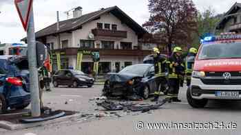 Kreuzungs-Crash auf der Hauptstraße in Ruhpolding – Totalschäden