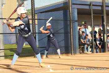 Yorktown overtakes W-L during all-Arlington softball showdown