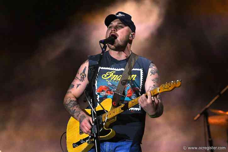 Stagecoach 2025 Photos: Zach Bryan headlines on the Mane Stage Friday night