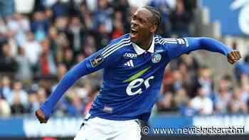Spits Emegha met goal en assist weer belangrijk voor Strasbourg