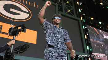 Sorrell walks onstage as Pack's 4th-round pick