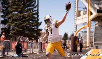 Gold Team Prevails 21-7 in Wyoming's Annual Spring Game