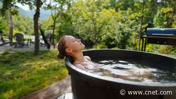 Can Cold Plunges and Saunas Improve Your Rest? We Asked an Expert