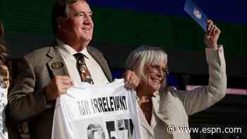 Pats draft Memphis DB Minor as 'Mr. Irrelevant'