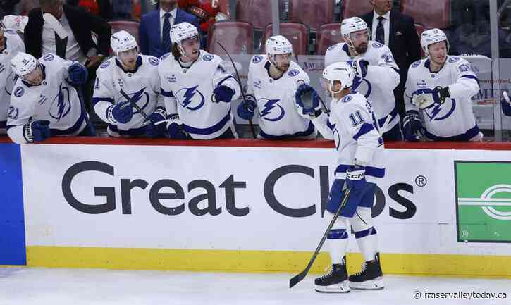 NHL playoffs: Lightning beat Panthers 5-1 to cut series deficit to 2-1