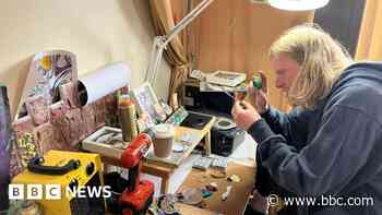 'I make jewellery from old graffiti paint'