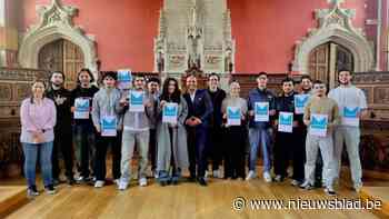 Grote broers en zussen waken over sfeer op Mechelse speelpleinen: “Aantal meldingen over storend en asociaal gedrag daalt”
