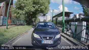 Video: Seat heeft geen tijd voor het rode verkeerslicht