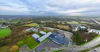 Luxury Hornchurch hotel makes latest planning bid for new porch and canopies