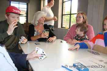 Merelbeke bakkert nog altijd om rozijnenbroden, “maar tegenwoordig schrijft men wel de punten op. Dit voorkomt veel discussies”