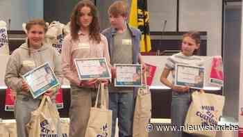 Mooie ereplaats voor Junior Journalist Lucy Hall