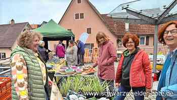 Gartenflohmarkt in Gechingen: Viele gebrauchte Artikel finden einen neuen Besitzer