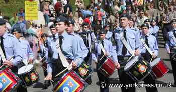 PICTURES: More than 1,000 children march through York for St George’s Day