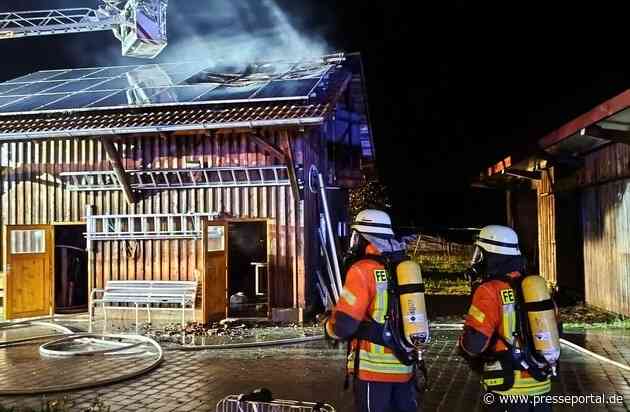 LRA-Ravensburg: Dachstuhlbrand eines Garagengebäudes mit Werkstatt in Niederwangen
