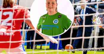 Stoïcijnse Ella (18) stopt de penalty van de koning: ‘Het was geen fantastische lob’