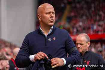Edwin van der Sar sprak met Arne Slot over positie bij Ajax