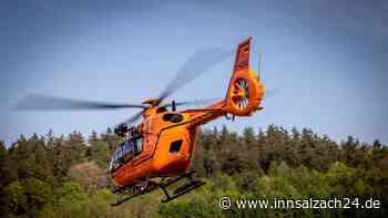 Schwerer Motorradunfall bei Palling – Frau in Klinik geflogen