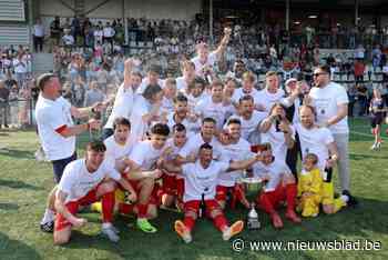 Eén jaar na degradatie neemt Mandel United verloren plaats in tweede afdeling opnieuw in: “Dit verdient een stevig feestje”