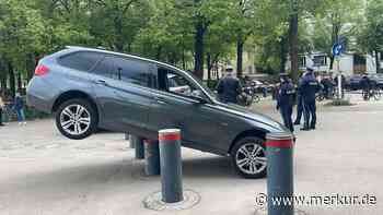 Poller-Panne auf der Theresienwiese: BMW-Fahrer wird zur Internet-Sensation