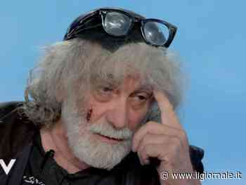 "Mi hanno tolto la patente due mesi fa". Guai col vino per Mauro Corona