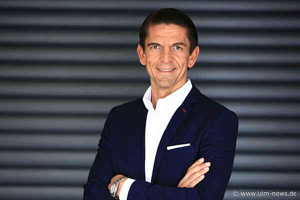 Deniz Aytekin pfeift und kommuniziert - Führen. Entscheiden. Menschlich bleiben - Vortrag vom Schiri des Jahres in Senden