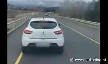 Video: Clio doet brakecheck bij een ambulance