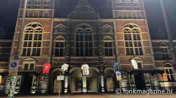 Meterslange waslijnen vol weggegooide kleding duiken op in Amsterdam