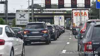 Man met 21 verkeersinbreuken diende valse attesten in om rijbewijs terug te krijgen