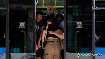 Stromausfall in Spanien: Der Verkehr versinkt im Chaos und die Menschen horten Klopapier