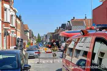 Gaslek tijdens werkzaamheden in stadscentrum: hulpdiensten ter plaatse, omgeving afgesloten