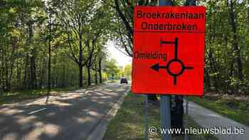 Boekrakelaan wordt Broekrakenlaan op infobord: "Daar zakt mijn broek van af"